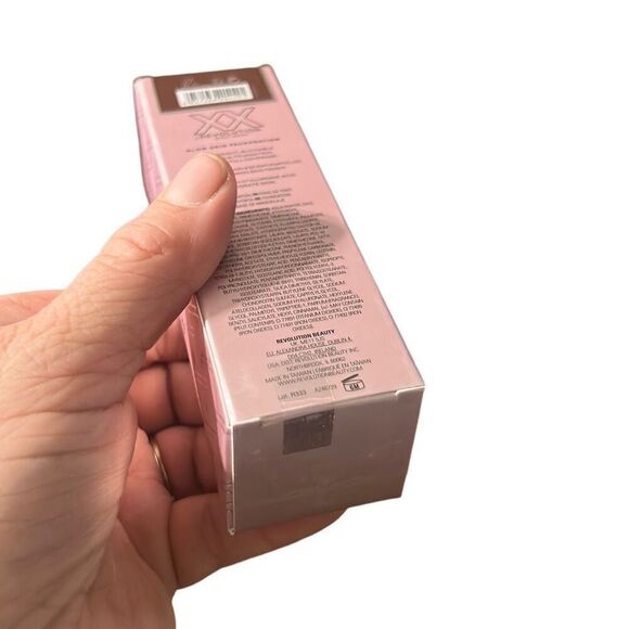 XX Revolution Glow Skin FauXXdation‎ Foundation FX13.7 - Picture 2 of 5